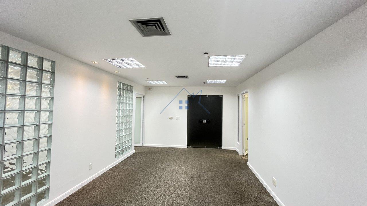 Conjunto Comercial 180m² no Campo Belo Rua Vieira de Morais São Paulo - 