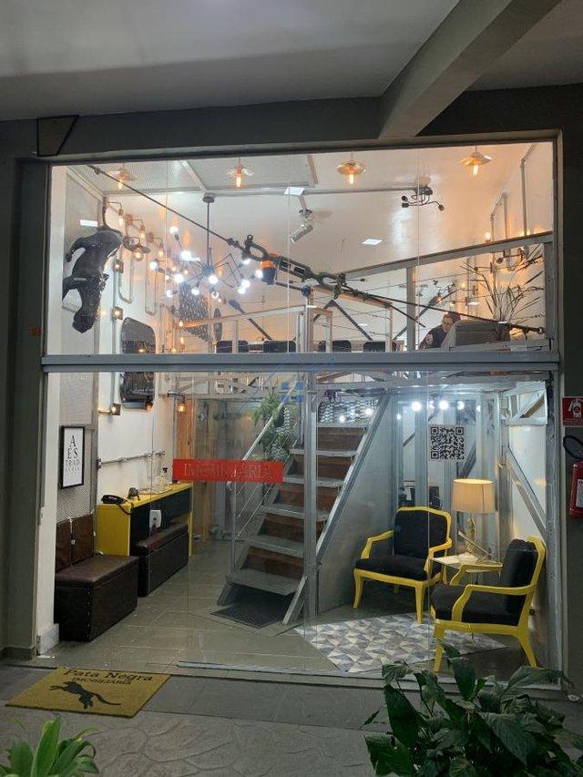 Loja em Cotia no Jardim da Glória 38m² 01 vaga Avenida João Paulo Ablas Cotia - 