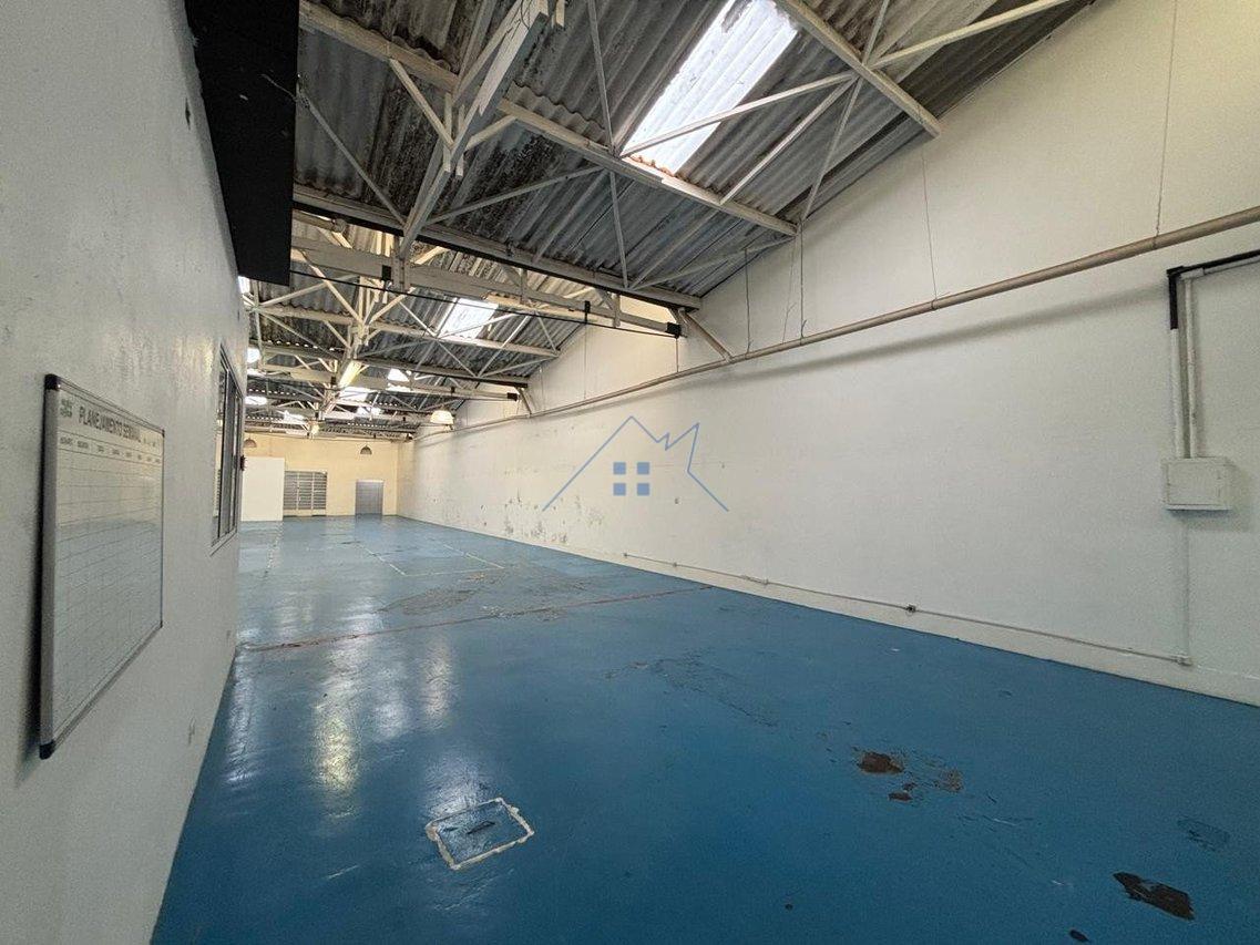 Galpão com 450m² em Pinheiros 02 vagas Rua Cardeal Arcoverde São Paulo - 