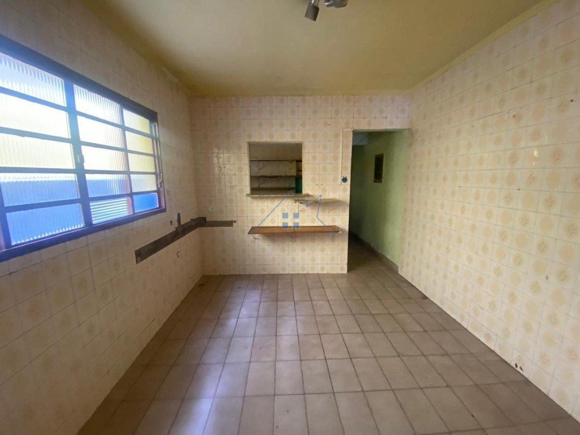 Casa no Pq dos Bancários 100m² 3 dorm 2 vagas Rua dos Gerentes São Paulo - 