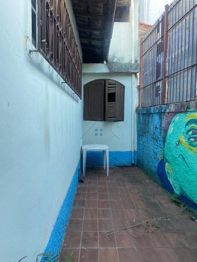 Sobrado no Capão Redondo com 181m² 4 dorm 1 suíte 6 vagas Rua Maria Blanchard São Paulo - 