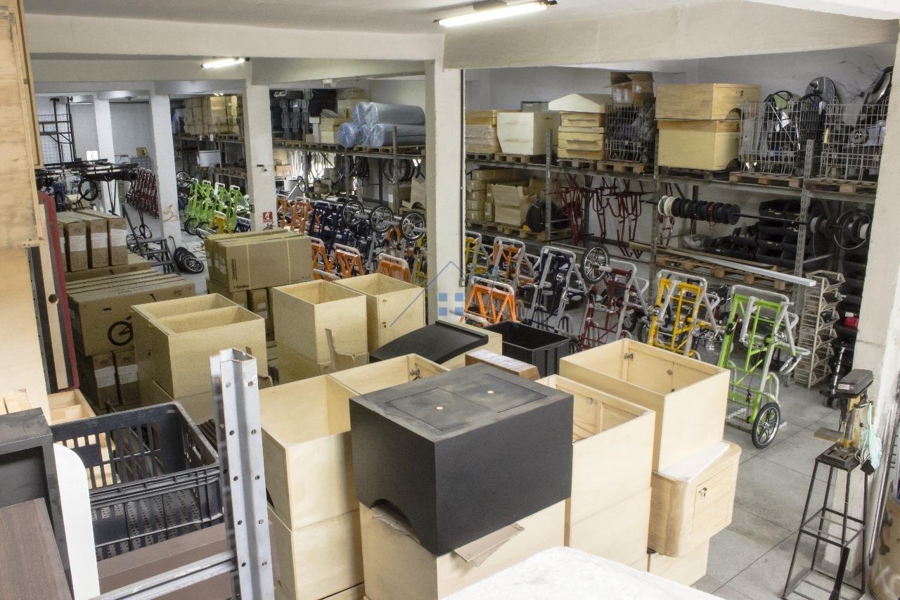Prédio Comercial no Cambuci com 2674m² Rua Miguel Teles Júnior São Paulo - 