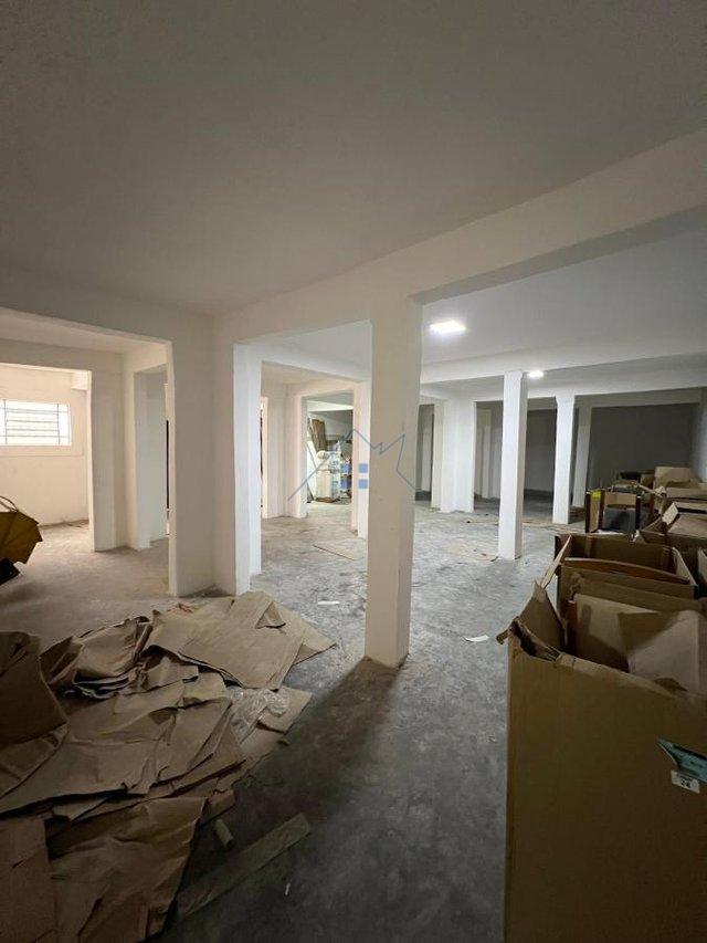 Galpão em Cotia com 800m² Estrada Municipal do Embu Cotia - 