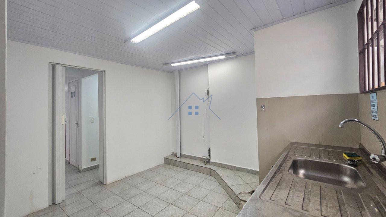 Loja com 75m² em Santo Amaro 02 salas 03 banheiros Avenida Nossa Senhora do Sabará São Paulo - 
