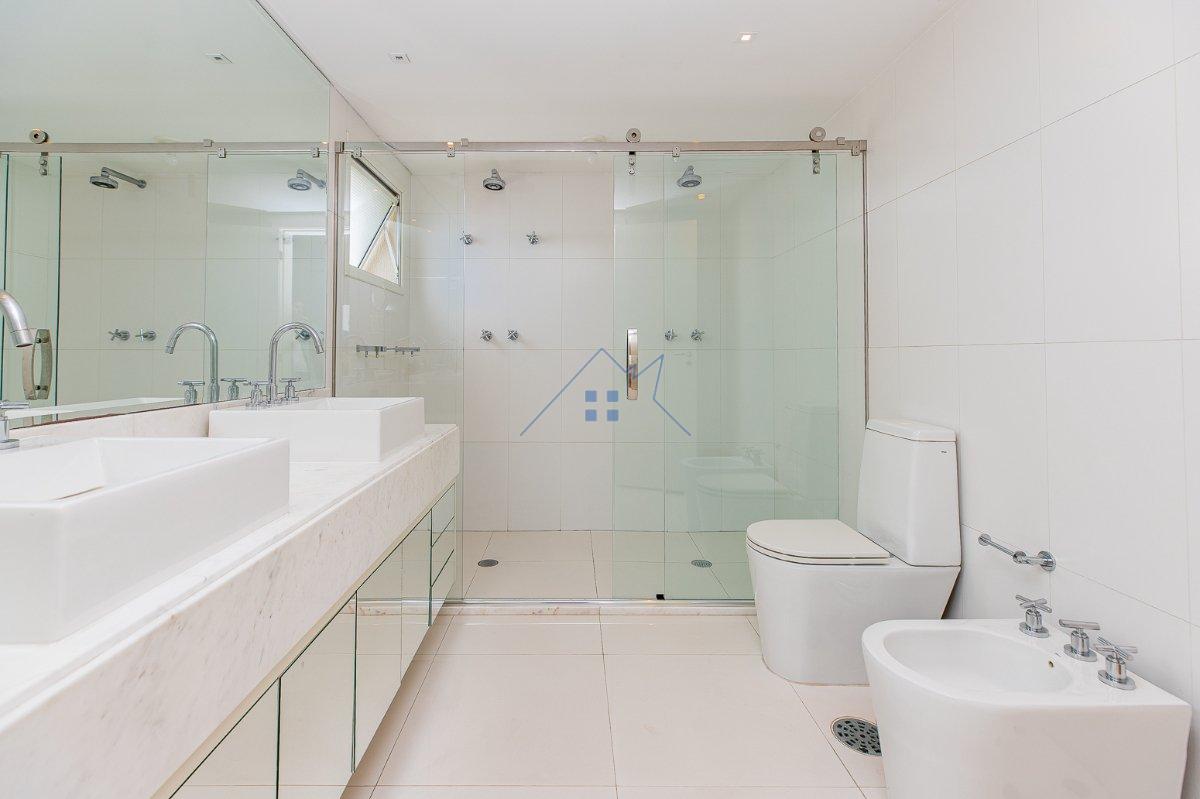 Apartamento 210m² em Moema 3 suítes 3 vagas Rua Juquis São Paulo - 