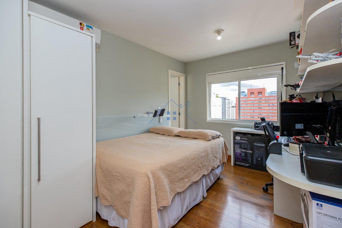 Apartamento 210m² em Moema 3 suítes 3 vagas Rua Juquis São Paulo - 