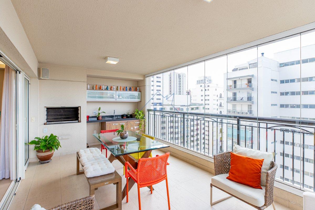 Apartamento 210m² em Moema 3 suítes 3 vagas Rua Juquis São Paulo - 