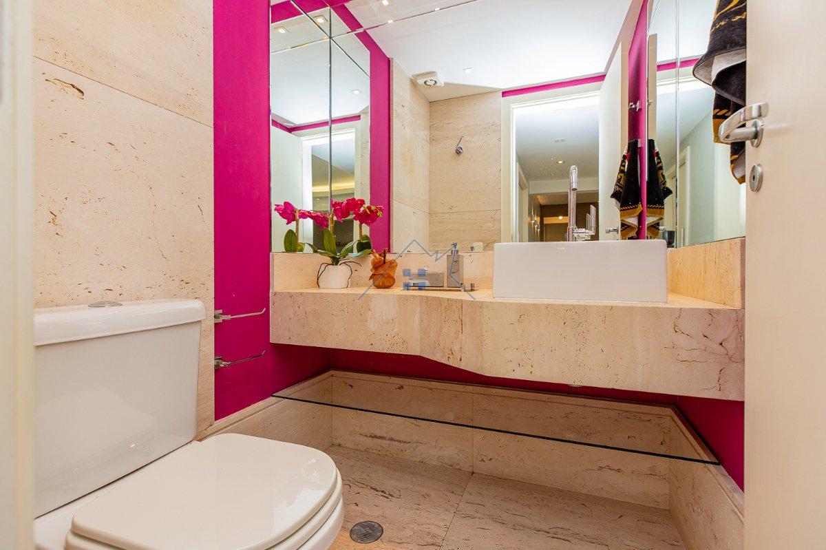 Apartamento 210m² em Moema 3 suítes 3 vagas Rua Juquis São Paulo - 