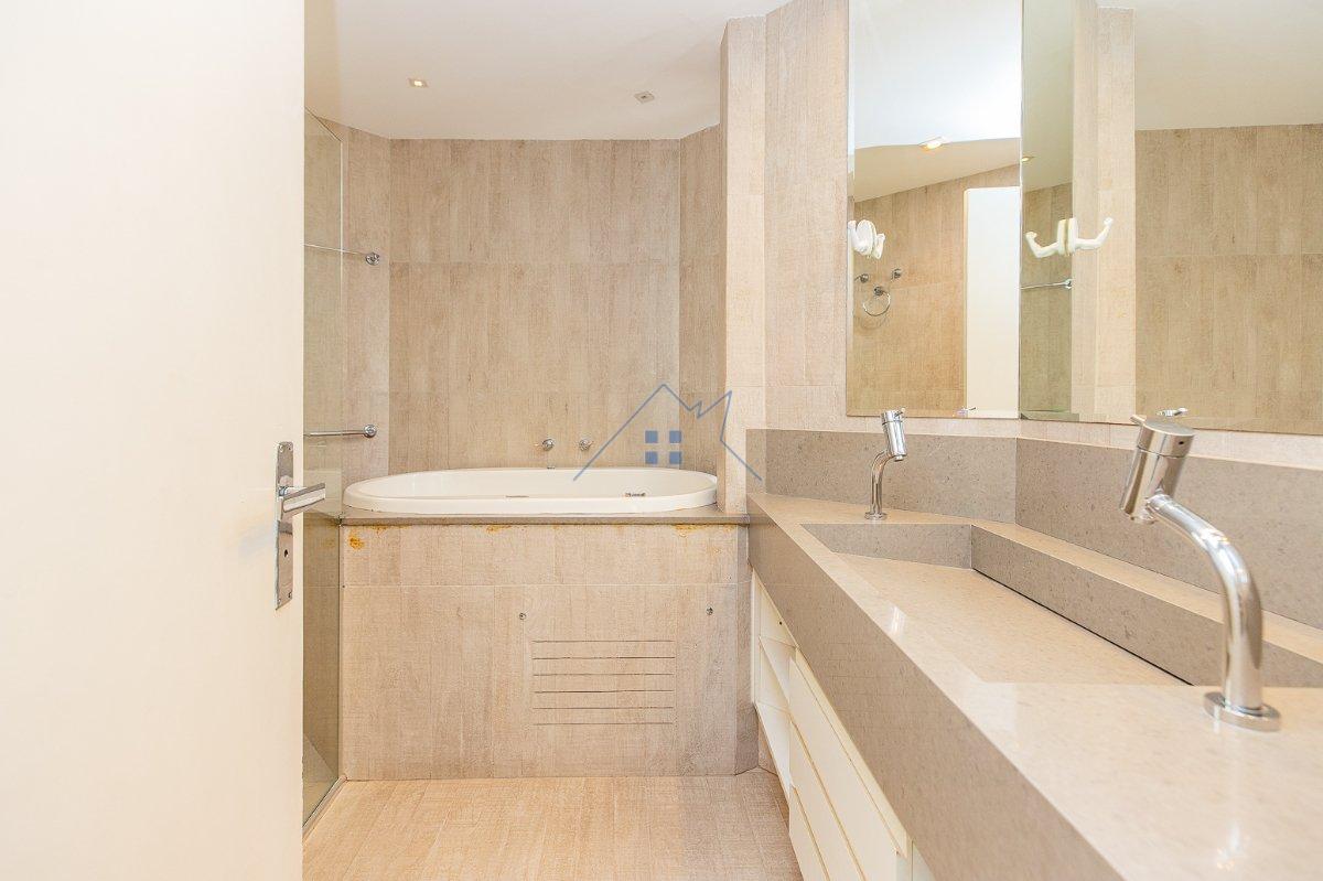 Apartamento 172m² em Moema 3 suítes 3 vagas Avenida Jandira São Paulo - 
