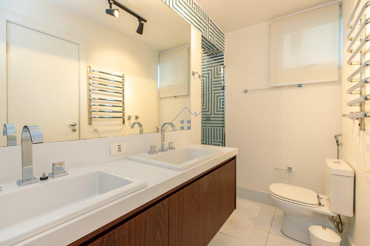 Apartamento 126m² no Jd Europa 2 dorm 1 suíte 1 vaga Rua Hungria São Paulo - 