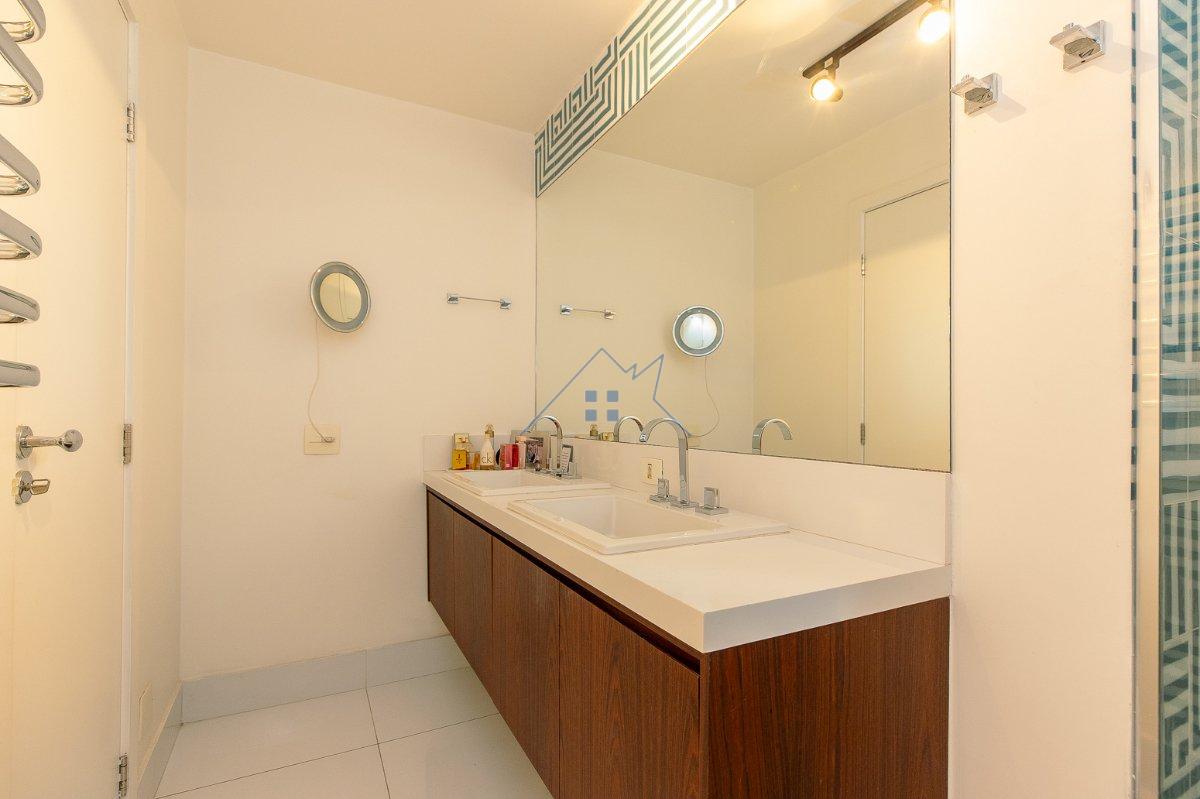 Apartamento 126m² no Jd Europa 2 dorm 1 suíte 1 vaga Rua Hungria São Paulo - 