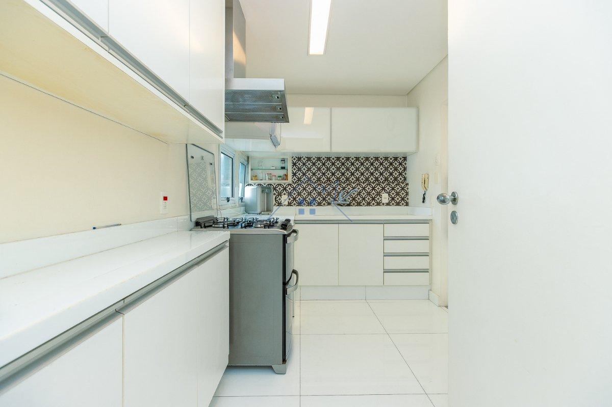 Apartamento 126m² no Jd Europa 2 dorm 1 suíte 1 vaga Rua Hungria São Paulo - 