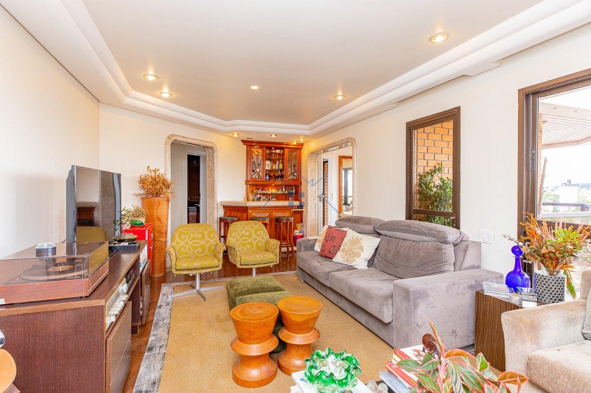 Apartamento 194m² na Chácara Santo Antônio 4 dorm 3 suítes 4 vagas Rua Fernandes Moreira São Paulo - 