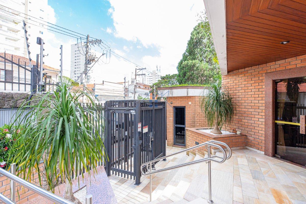 Apartamento 194m² na Chácara Santo Antônio 4 dorm 3 suítes 4 vagas Rua Fernandes Moreira São Paulo - 