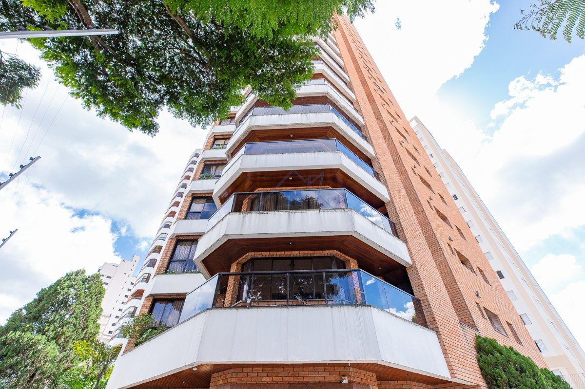 Apartamento 194m² na Chácara Santo Antônio 4 dorm 3 suítes 4 vagas Rua Fernandes Moreira São Paulo - 