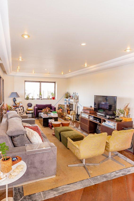 Apartamento 194m² na Chácara Santo Antônio 4 dorm 3 suítes 4 vagas Rua Fernandes Moreira São Paulo - 