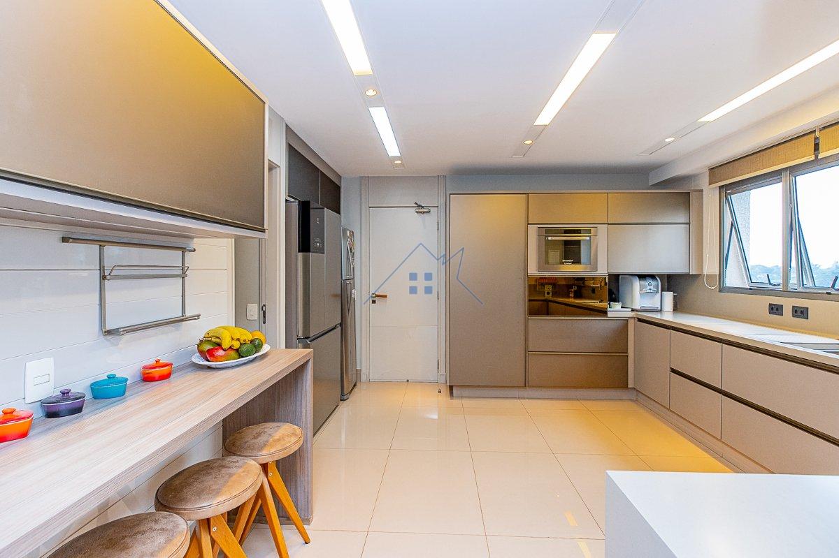 Apartamento 485m² no Campo Belo 3 suítes 5 vagas Rua Zacarias de Gois São Paulo - 