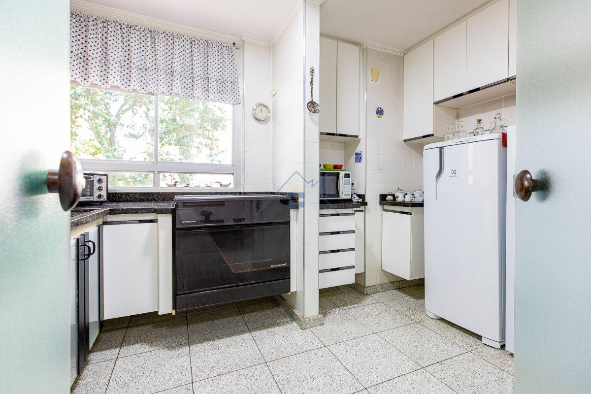 Apartamento 223m² no Jardim Paulista 3 dorm 2 suítes 2 vagas Alameda Itu São Paulo - 