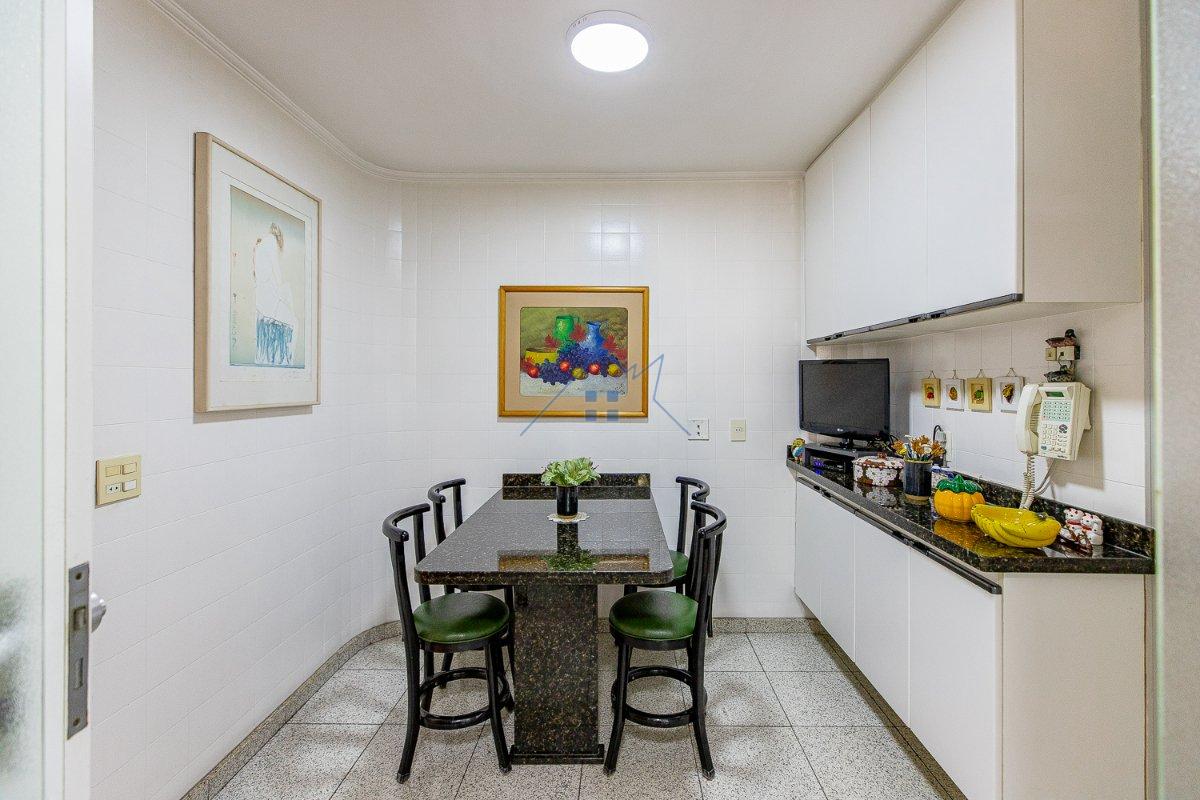 Apartamento 223m² no Jardim Paulista 3 dorm 2 suítes 2 vagas Alameda Itu São Paulo - 