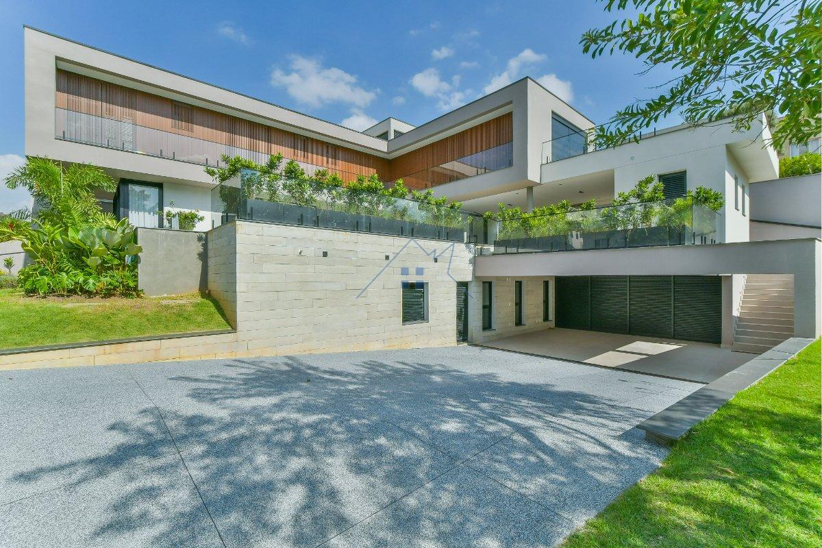 Casa em Condomínio em Alphaville 546m² 4 suítes 5 vagas Alameda das Embaúbas Santana de Parnaíba - 