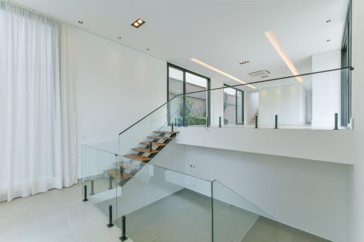 Casa em Condomínio em Alphaville 546m² 4 suítes 5 vagas Alameda das Embaúbas Santana de Parnaíba - 