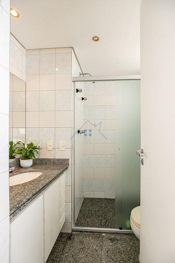 Apartamento 162m² em Moema 3 suítes 3 vagas Avenida Jandira São Paulo - 