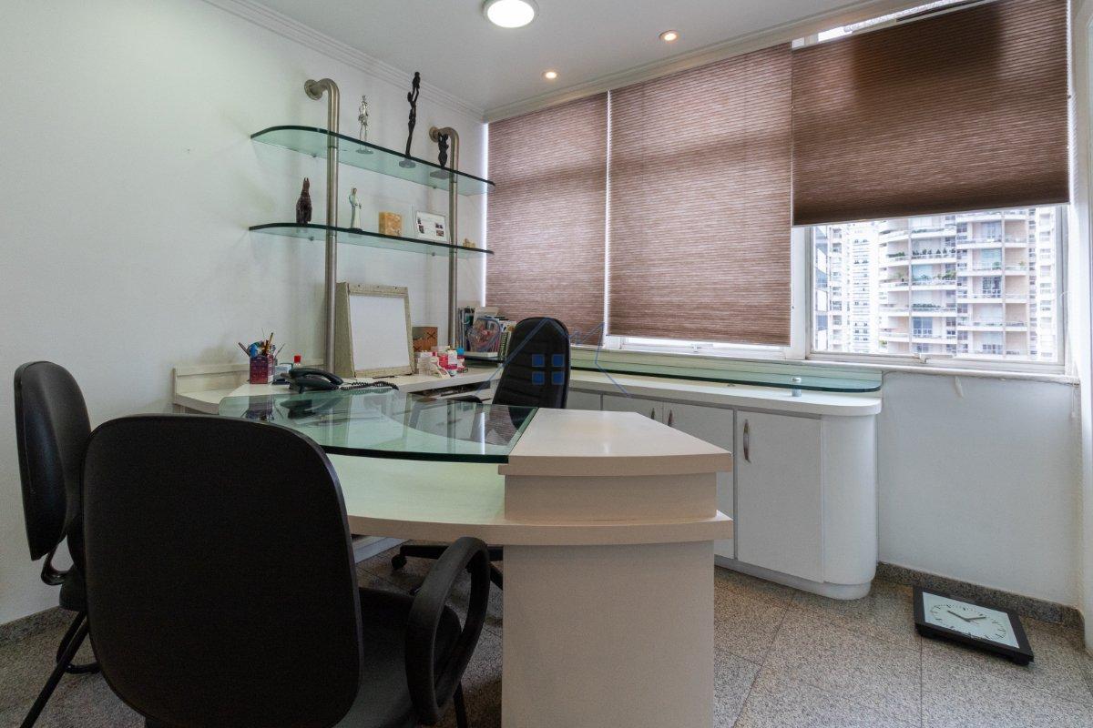 Conjunto Comercial 103m² na Vila Nova Conceição Rua Afonso Braz São Paulo - 