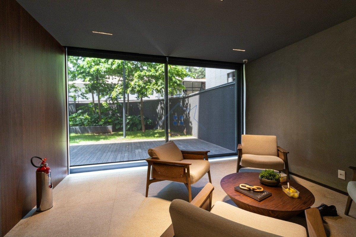 Apartamento na Cidade Jardim com 84m² 1 suíte 1 vaga Rua Itapé-acu São Paulo - 