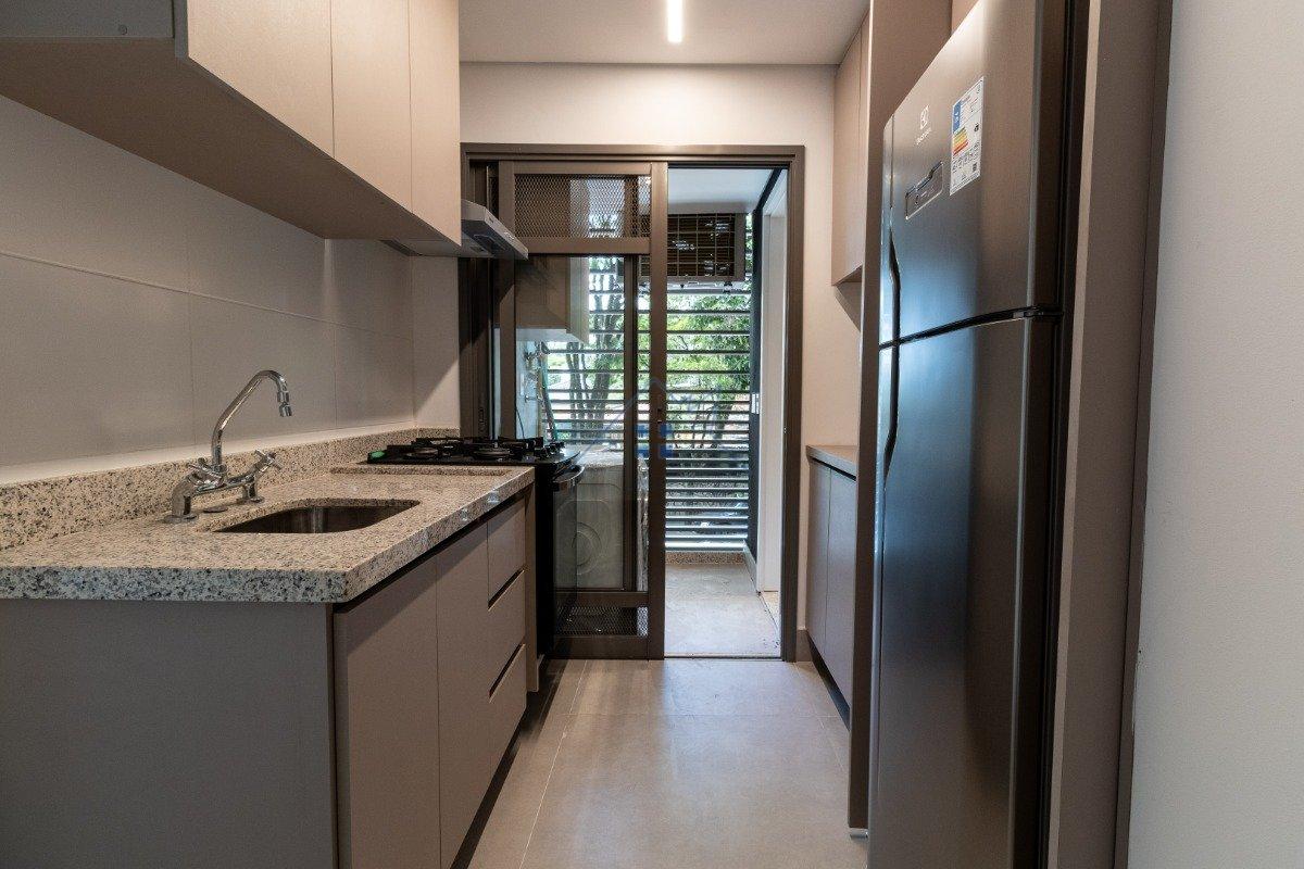 Apartamento na Cidade Jardim com 84m² 1 suíte 1 vaga Rua Itapé-acu São Paulo - 