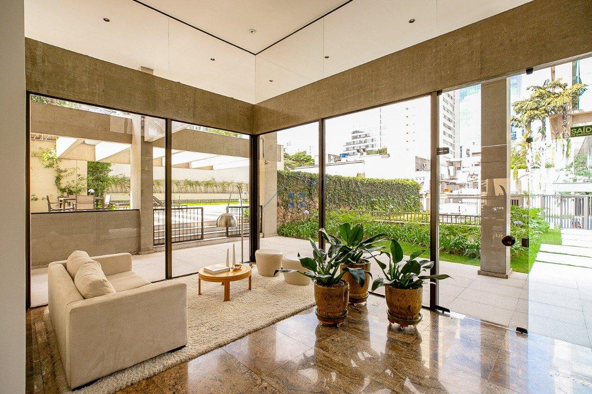 Apartamento 225m² no Itaim Bibi 3 suítes 3 vagas Rua Lopes Neto São Paulo - 