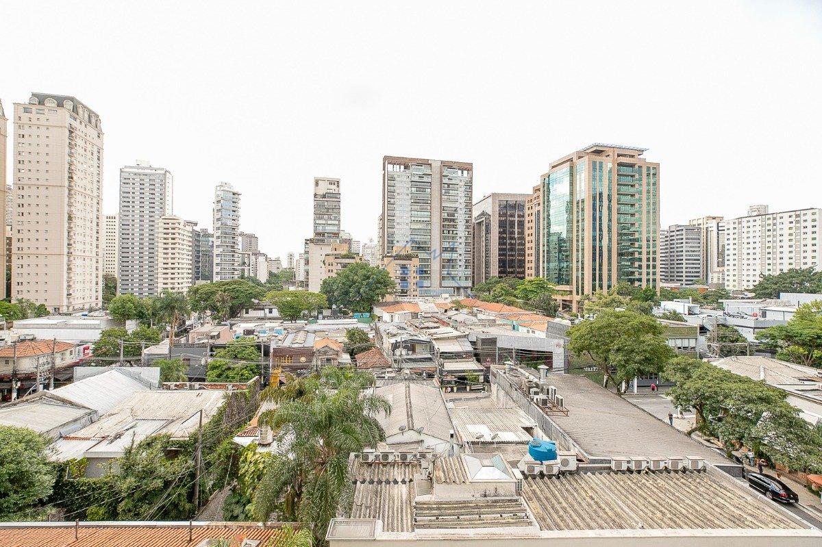 Apartamento 225m² no Itaim Bibi 3 suítes 3 vagas Rua Lopes Neto São Paulo - 