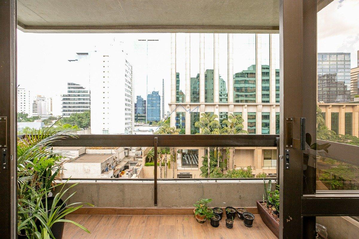 Apartamento 225m² no Itaim Bibi 3 suítes 3 vagas Rua Lopes Neto São Paulo - 