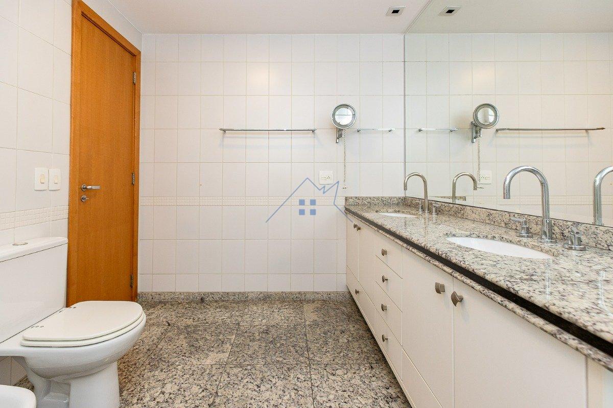 Apartamento 190m² no Jd Paulista 3 suítes 4 vagas Rua Pamplona São Paulo - 