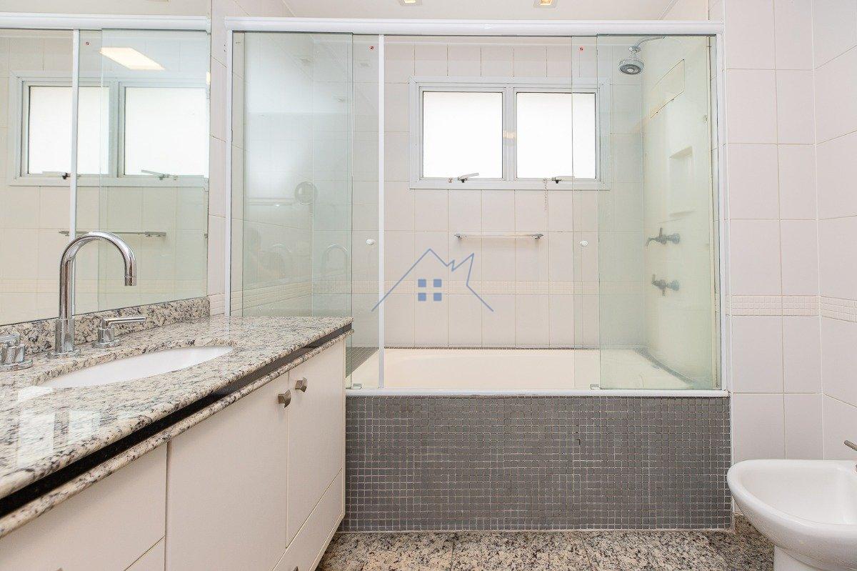 Apartamento 190m² no Jd Paulista 3 suítes 4 vagas Rua Pamplona São Paulo - 