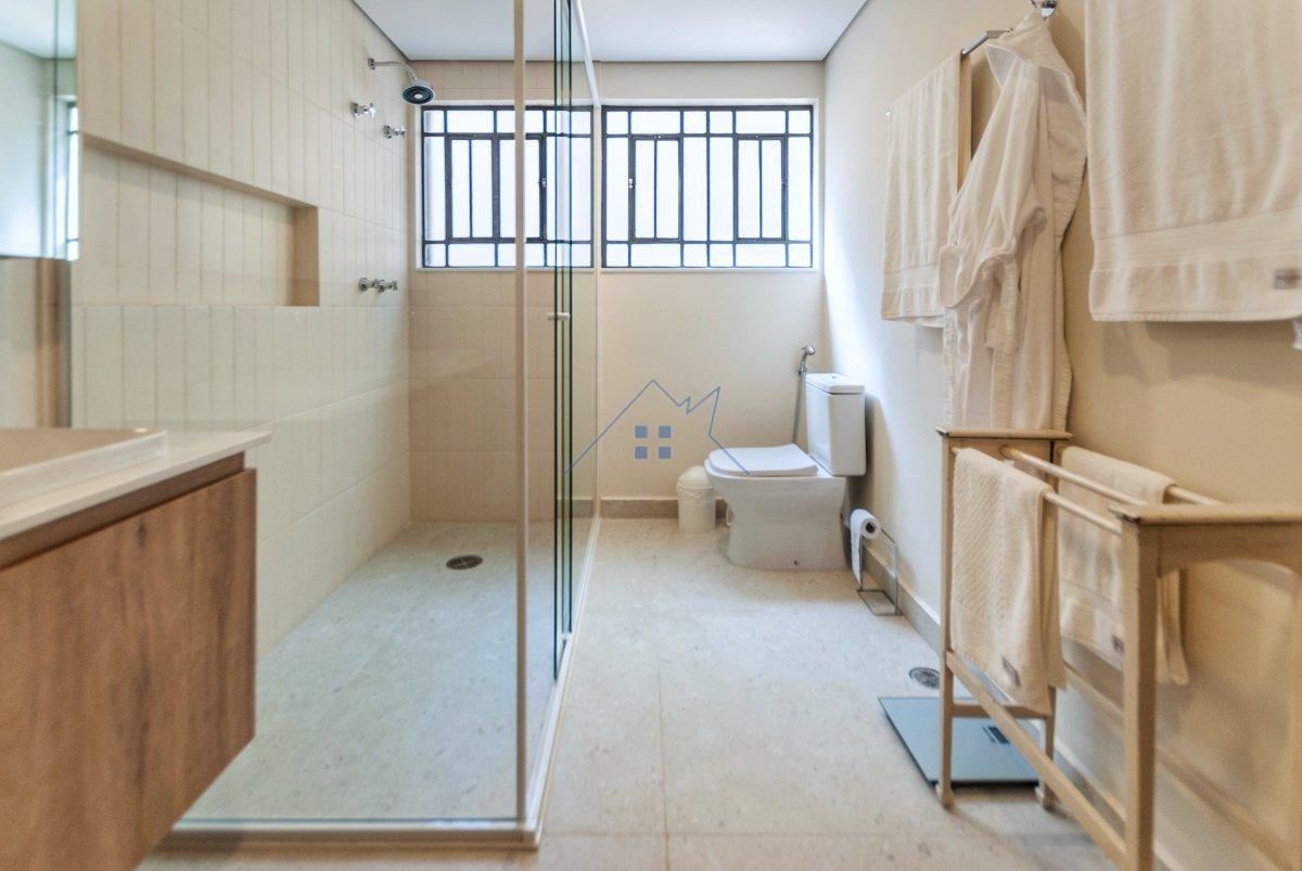 Casa 230m² no Jd Paulistano 3 dorm 1 suíte 3 vagas Rua Iraci São Paulo - 