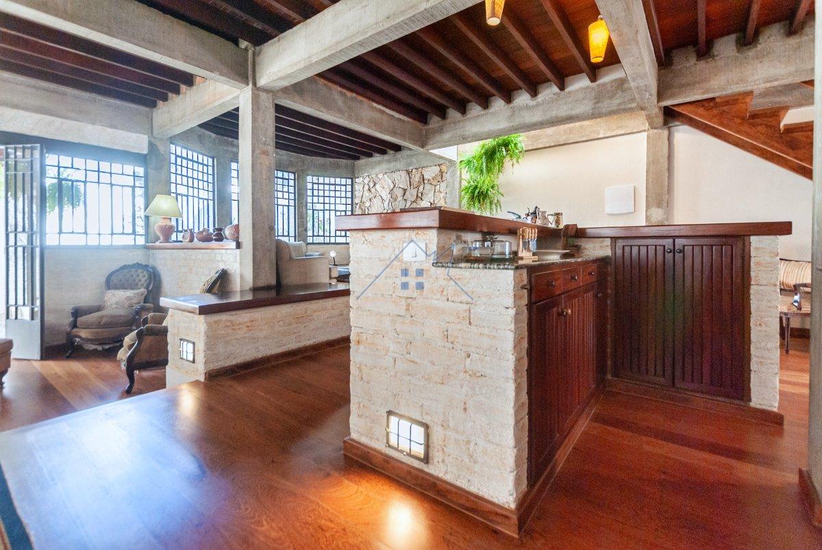 Casa 230m² no Jd Paulistano 3 dorm 1 suíte 3 vagas Rua Iraci São Paulo - 
