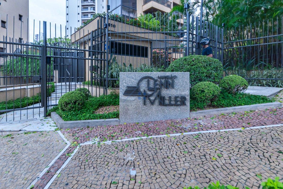 Apartamento 250m² na Aclimação 4 suítes 3 vagas Rua Castro Alves São Paulo - 