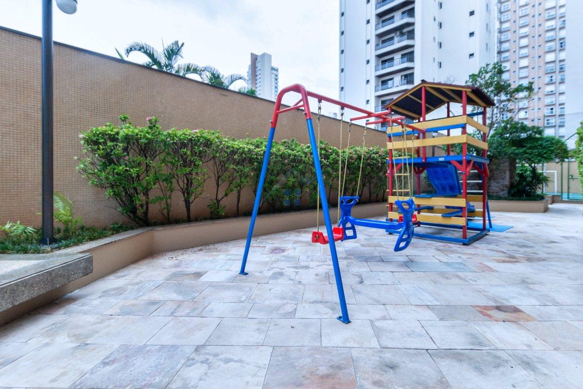 Apartamento 250m² na Aclimação 4 suítes 3 vagas Rua Castro Alves São Paulo - 