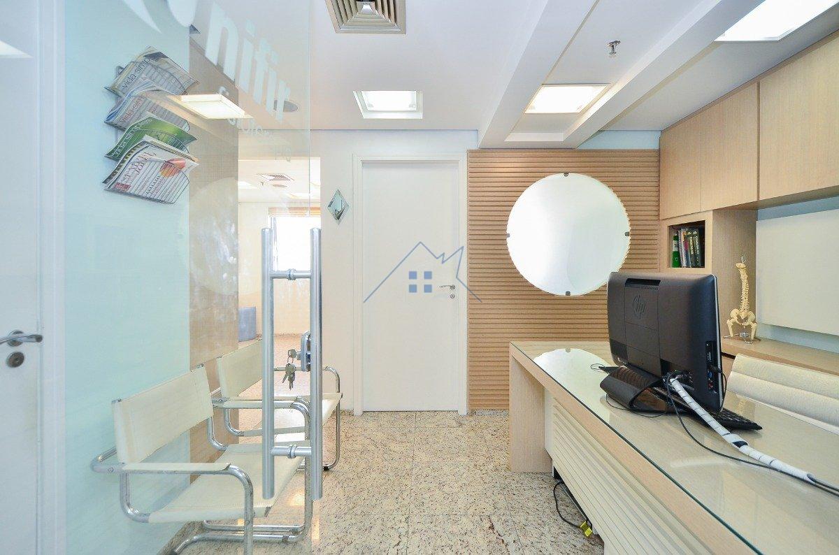 Conjunto Comercial 40m² na Vila Olimpia 2 vagas Rua Alvorada São Paulo - 