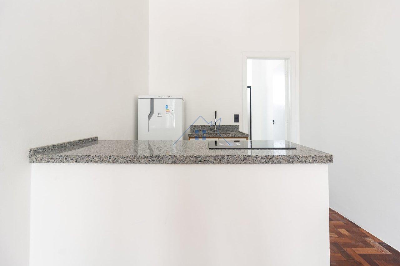 Studio Metrô Santa Cecília 32m² sem depósito e ACEITA PET Rua Ana Cintra São Paulo - 