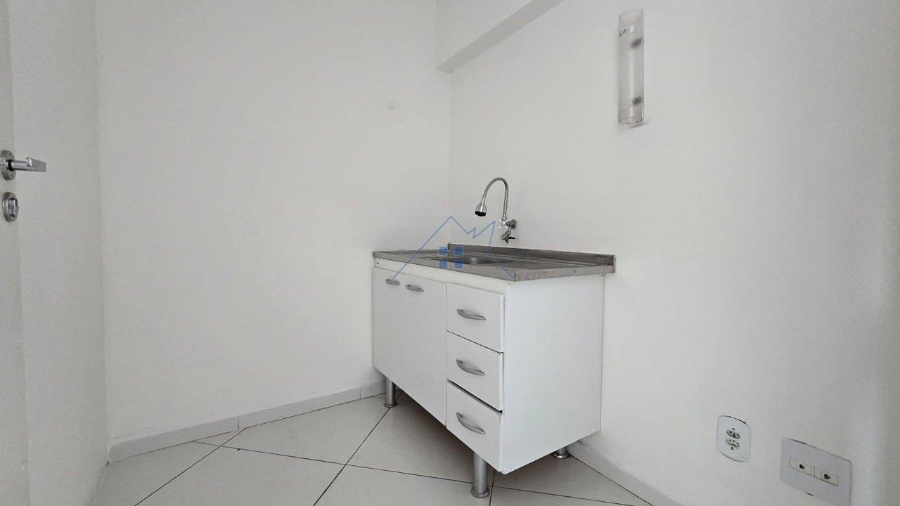 Sala Comercial com Ar Condicionado 28m² no Ipiranga Rua Silva Bueno São Paulo - 