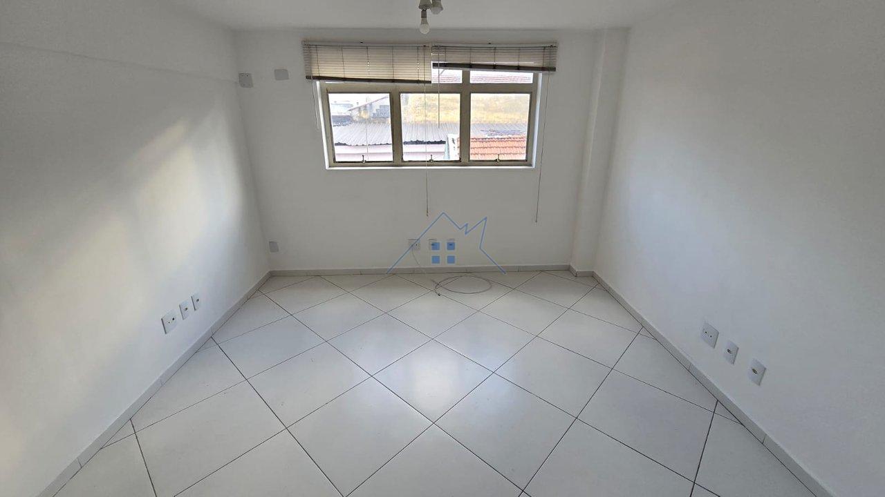 Sala Comercial com Ar Condicionado 28m² no Ipiranga Rua Silva Bueno São Paulo - 