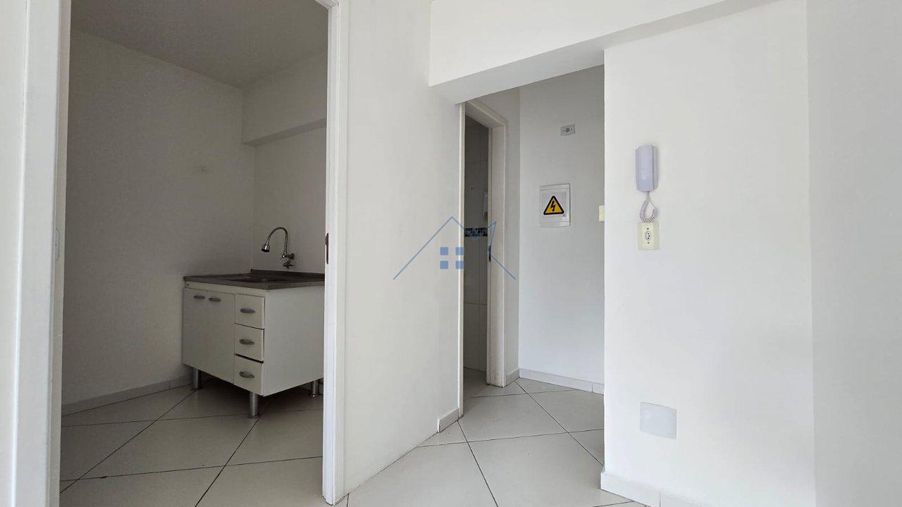 Sala Comercial com Ar Condicionado 28m² no Ipiranga Rua Silva Bueno São Paulo - 