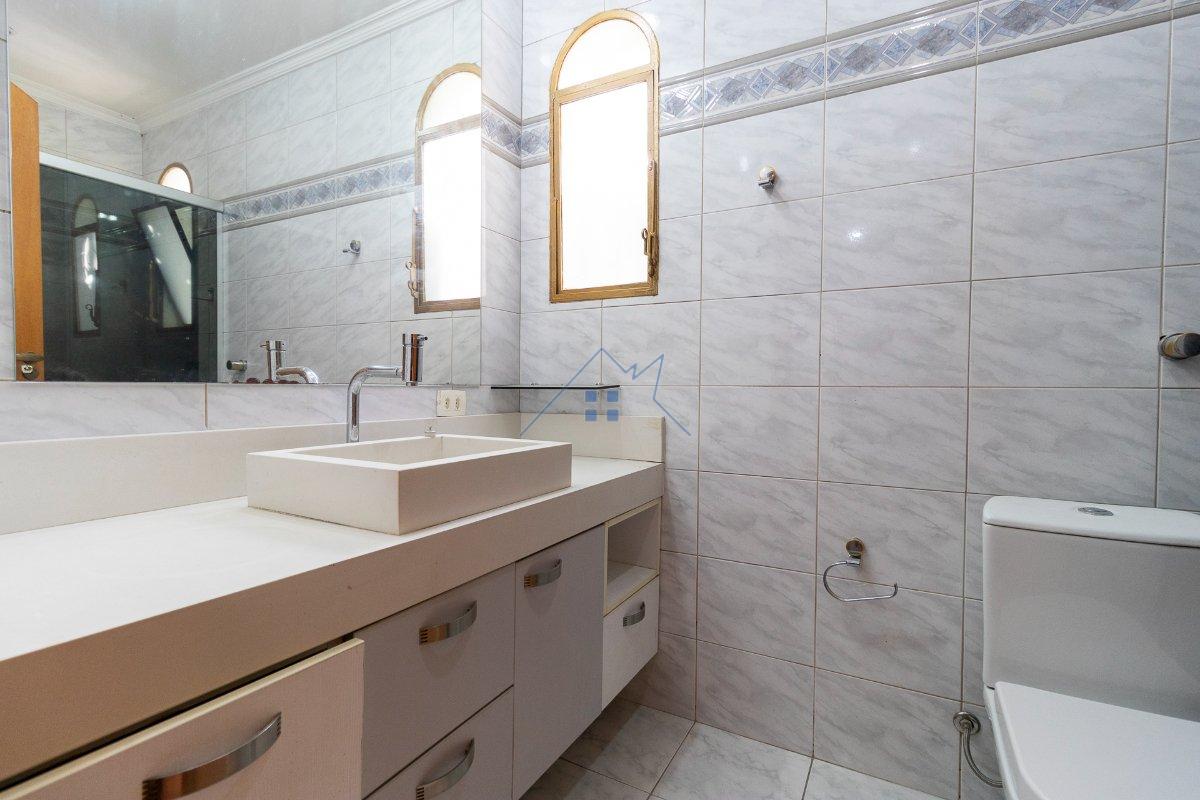Casa no condomínio Condomínio Arcobaleno 390m² 5 dorms sendo 3 suítes 4 vagas Rua Amaro Alves Alvim São Paulo - 