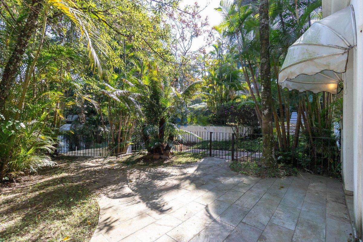 Casa no condomínio Condomínio Arcobaleno 390m² 5 dorms sendo 3 suítes 4 vagas Rua Amaro Alves Alvim São Paulo - 