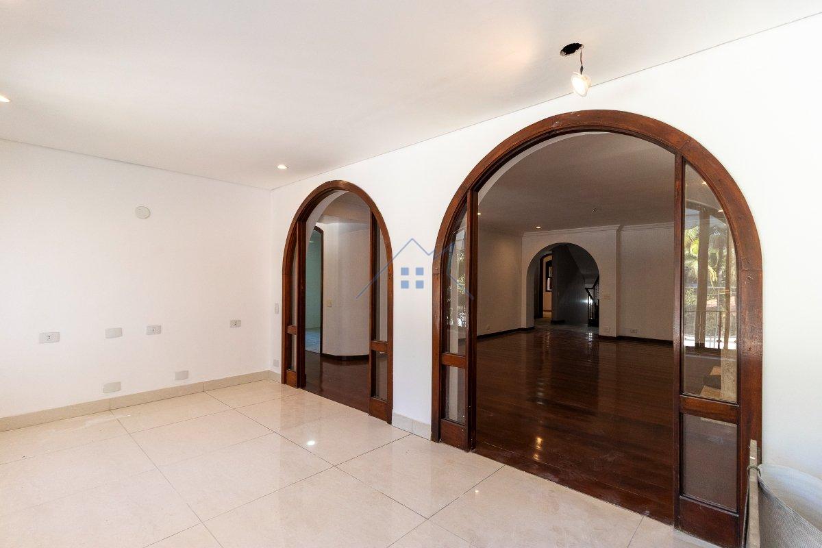 Casa no condomínio Condomínio Arcobaleno 390m² 5 dorms sendo 3 suítes 4 vagas Rua Amaro Alves Alvim São Paulo - 