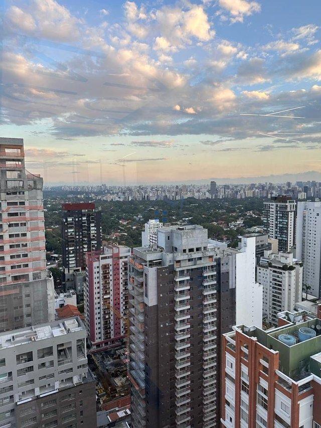 Studio Mobiliado com 25m² em Pinheiros Rua Alves Guimarães São Paulo - 