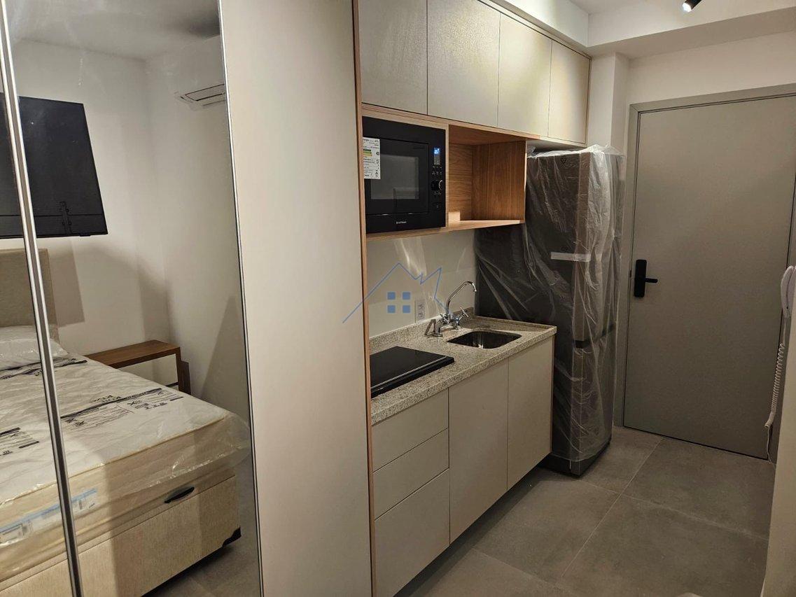 Studio Mobiliado com 25m² em Pinheiros Rua Alves Guimarães São Paulo - 