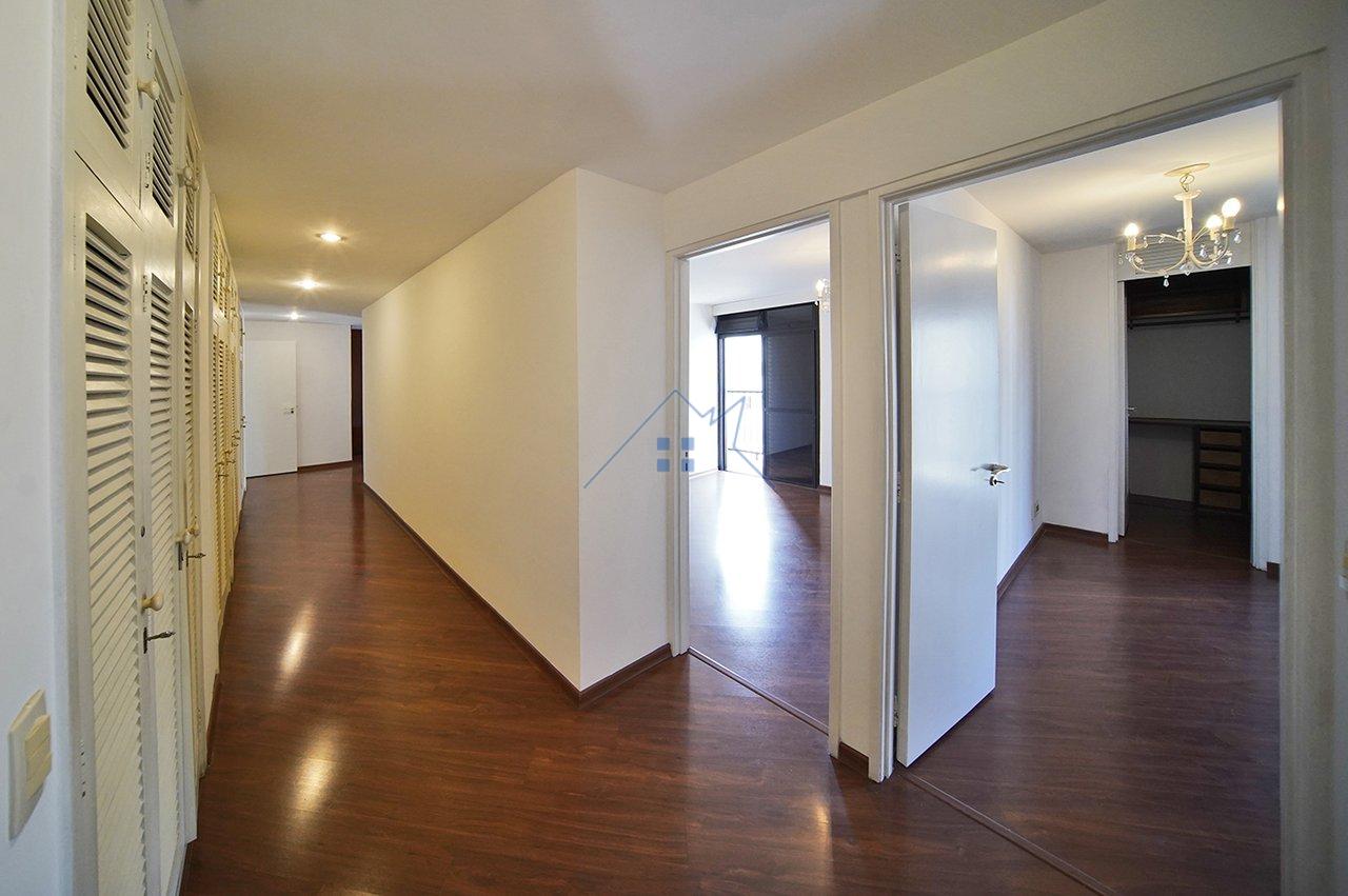Apartamento com 215m² no Paraíso 3 suítes 3 vagas Rua Carlos Steinen São Paulo - 