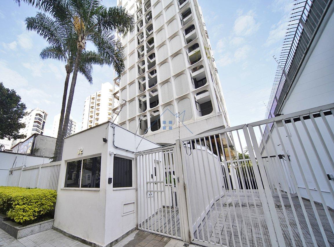 Apartamento com 215m² no Paraíso 3 suítes 3 vagas Rua Carlos Steinen São Paulo - 